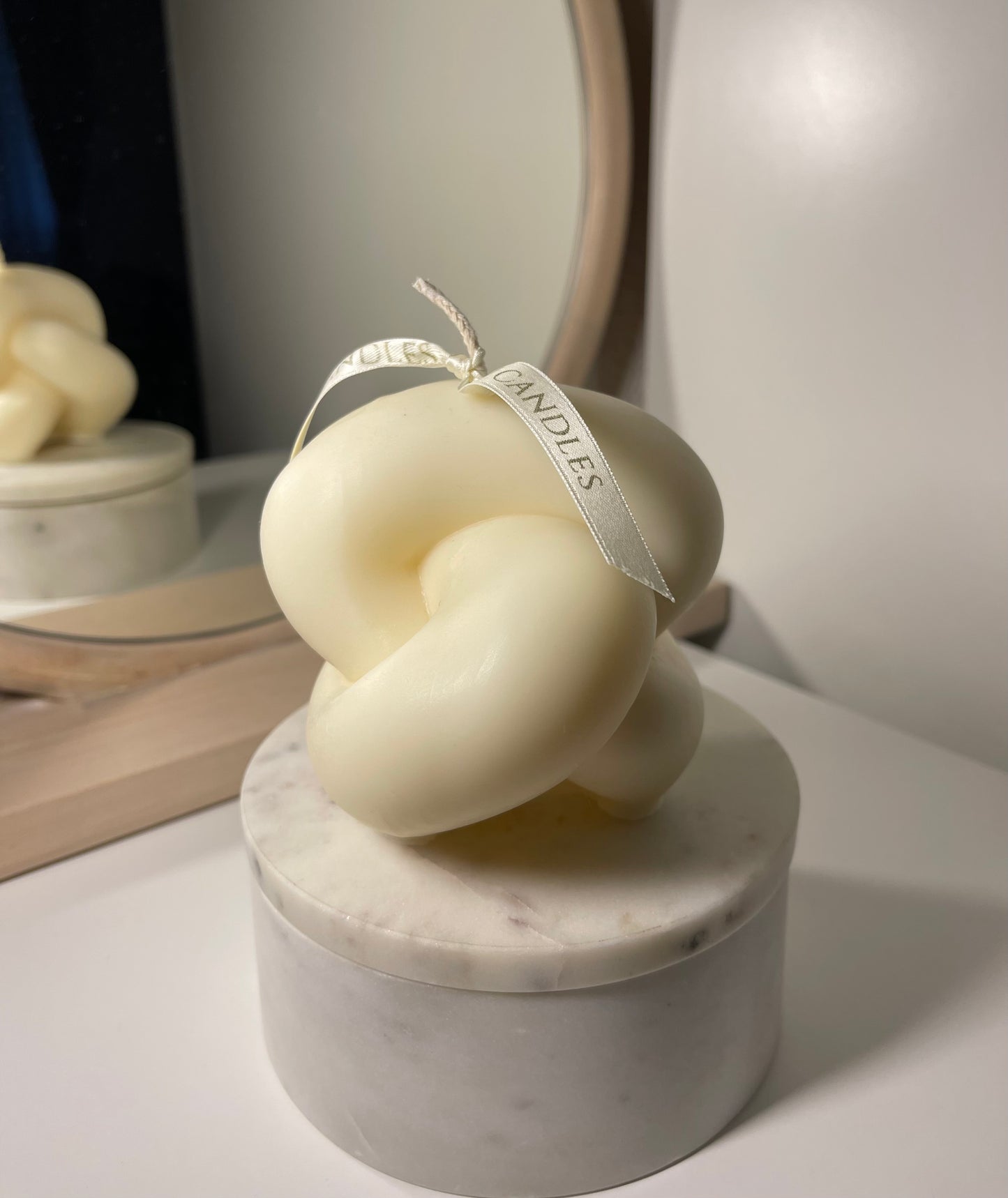 Knot Candle